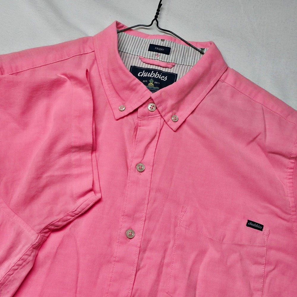 Chubbies Friday Shirt Men's Large Pink Short Sleeve Stretch Button Down Pocket